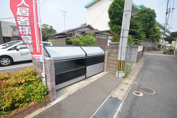 エ－ル湯川Ａの物件外観写真